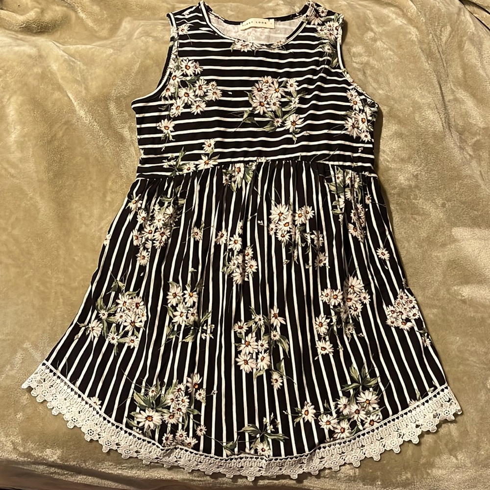 First Look Daisy Striped Top